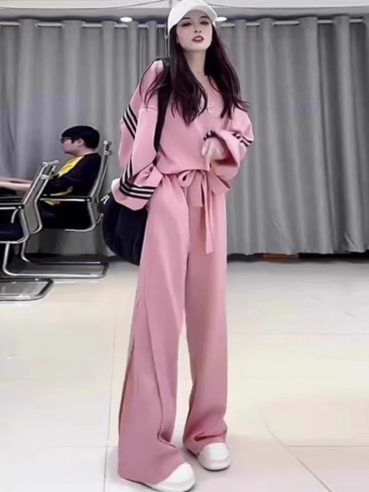 Street Fashion Hoodie - ชุดลำลองสำหรับผู้หญิง ฤดูใบไม้ร่วง/ฤดูหนาว 2026 สไตล์ใหม่ แฟชั่นสตรีทสุดฮิตและสไตล์ตะวันตก เสื้อฮู้ดหลวม